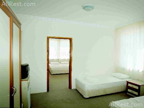 Riverside Hotel 13